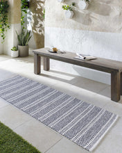 Cargar imagen en el visor de la galería, Bewbush Black&amp;White Area Rug - Clearance
