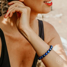 Load image into Gallery viewer, Blue Tiger’s Eye Bracelet
