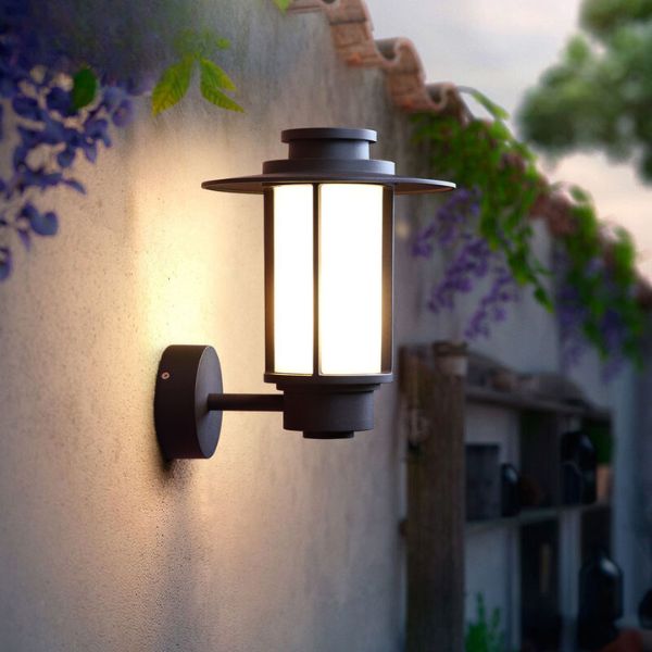 Brillare Outdoor Wall Lamp