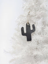 Carregar imagem no visualizador da galeria, Cactus Christmas Tree Ornament
