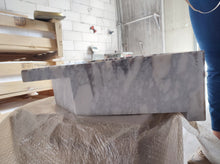 Carregar imagem no visualizador da galeria, Calacatta Viola Marble Wall-mount Bathroom Corner Vanity Sink Ribbed (W)20&quot; (L)20&quot; (H)7&quot;

