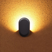 Carregar imagem no visualizador da galeria, Callisto Outdoor Wall Lamp
