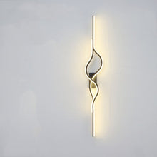 Carregar imagem no visualizador da galeria, Cassandra Wall Lamp
