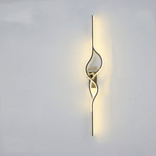 Carregar imagem no visualizador da galeria, Cassandra Wall Lamp
