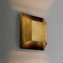 Cargar imagen en el visor de la galería, Ceres Wall Lamp
