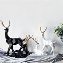 Carregar imagem no visualizador da galeria, Cervidae Handcrafted Reindeer Figurines
