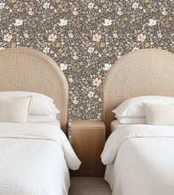 Carregar imagem no visualizador da galeria, Martie Wallpaper by Creating to Love
