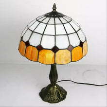 Carregar imagem no visualizador da galeria, Antique Tiffany Lamp with Check Pattern
