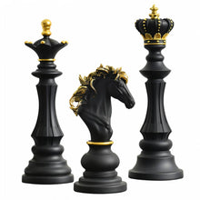 Carregar imagem no visualizador da galeria, Chess Figurine
