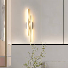 Load image into Gallery viewer, Clarice Wall Lamp
