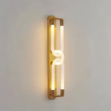 Carregar imagem no visualizador da galeria, Coretta Wall Lamp
