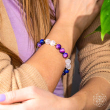 Cargar imagen en el visor de la galería, Cosmic Energy Amplifier - Galaxy Tiger’s Eye Bracelet
