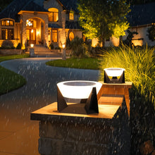 Carregar imagem no visualizador da galeria, Lito Outdoor Garden Lamp
