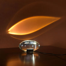 Carregar imagem no visualizador da galeria, Crystal Eye Table Lamp
