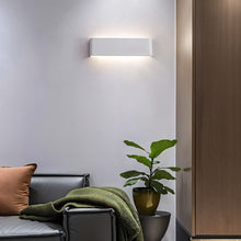 Load image into Gallery viewer, Davita Wall Lamp
