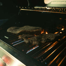 Load image into Gallery viewer, Denali 605 | Stainless Smart Tech Natural/Propane Gas Grill
