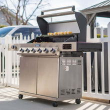 Load image into Gallery viewer, Denali 605 | Stainless Smart Tech Natural/Propane Gas Grill

