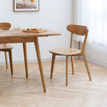 Carregar imagem no visualizador da galeria, Dining chair wooden FAS grade oak natural wood made in North America 100% dirt-free wood chair solid chair table chair wooden living room chair simple and natural 46.5 x 54 x 80cm
