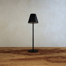 Carregar imagem no visualizador da galeria, Esme Table Lamp
