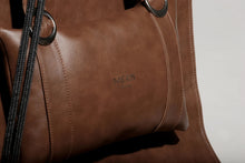 Carregar imagem no visualizador da galeria, Faux Leather Round Hanging Chair Brown
