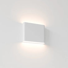 Cargar imagen en el visor de la galería, Femi Wall Lamp
