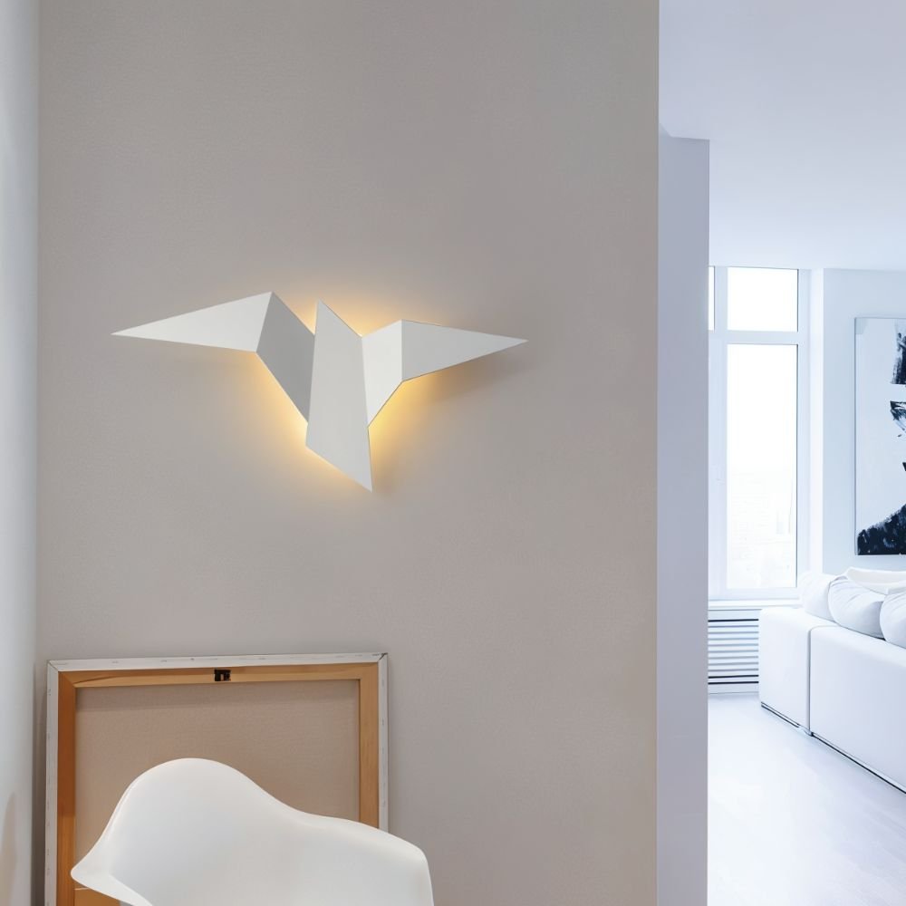 Finch Wall Lamp