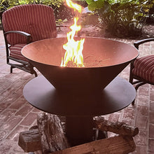 Carregar imagem no visualizador da galeria, Outdoor Iron Pedestal Fire Bowl and Log Holder
