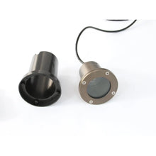 Carregar imagem no visualizador da galeria, Flat Top In Ground Well Light Body and Brass Decorative Cover
