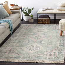 Carregar imagem no visualizador da galeria, Foraker Sage Green Cotton Rug
