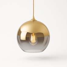 Load image into Gallery viewer, Freyde Pendant Light
