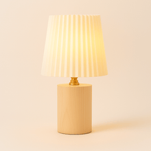 Carregar imagem no visualizador da galeria, Giada Table Lamp
