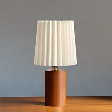 Cargar imagen en el visor de la galería, Giada Table Lamp
