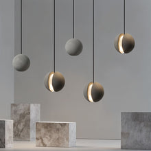 Carregar imagem no visualizador da galeria, Glow Orb Pendant Light
