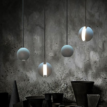 Carregar imagem no visualizador da galeria, Glow Orb Pendant Light
