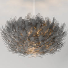 Cargar imagen en el visor de la galería, Goose Feather Pendant Light
