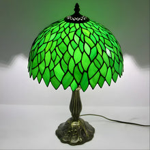 Cargar imagen en el visor de la galería, Green Leaf Tiny Tiffany Lamp | Glass Tabletop
