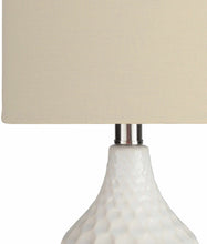 Carregar imagem no visualizador da galeria, Gulmarrad Textured Ivory Ceramic Table Lamp
