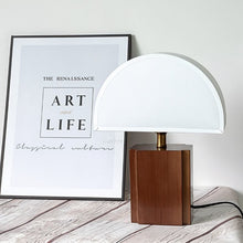 Cargar imagen en el visor de la galería, Halfa Table Lamp
