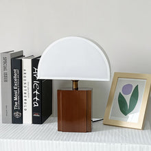 Cargar imagen en el visor de la galería, Halfa Table Lamp
