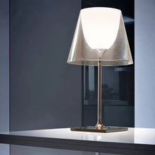 Cargar imagen en el visor de la galería, Harara Table Lamp
