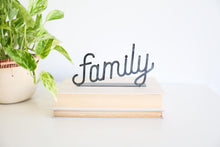 Cargar imagen en el visor de la galería, Family Word Sign
