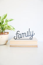 Cargar imagen en el visor de la galería, Family Word Sign
