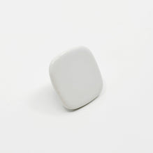 Carregar imagem no visualizador da galeria, Glossy White &quot;Tabula&quot; Cabinet Knob and Drawer Pull
