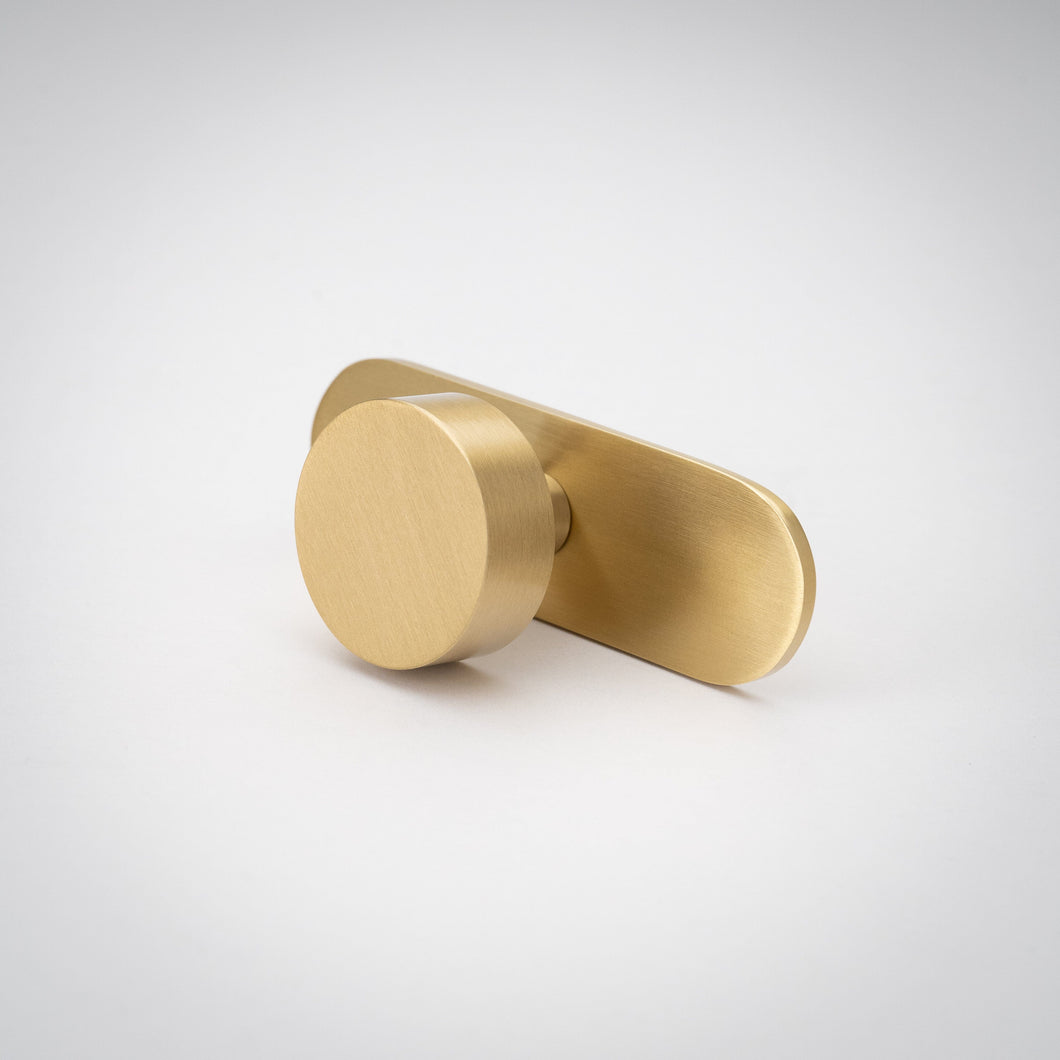 Inspire Hardware knob Satin Brass (gloss lacquer) / 3.5
