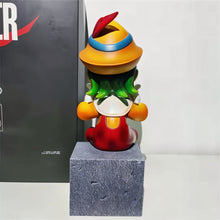 Carregar imagem no visualizador da galeria, Joker Figurine
