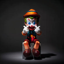 Carregar imagem no visualizador da galeria, Joker Figurine
