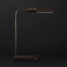 Carregar imagem no visualizador da galeria, Kairos Table Lamp
