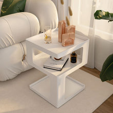 Carregar imagem no visualizador da galeria, Kaya Side Table
