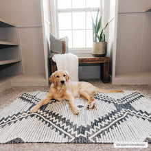 Carregar imagem no visualizador da galeria, Brownhills Cream&amp;Black Trellis Cotton Area Rug
