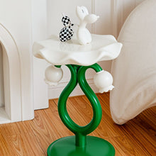 Carregar imagem no visualizador da galeria, Knospe Side Table
